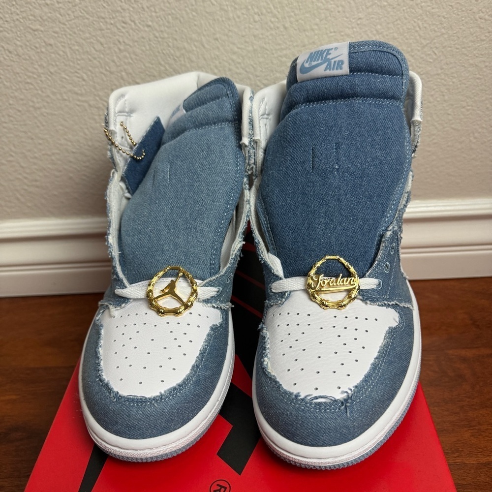 Jordan 1 Retro High OG Denim (Women's) Size 12 - Picture 3 of 8